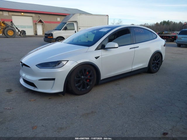 2023 TESLA MODEL X 7SAXCBE66PF408435 Photo 1