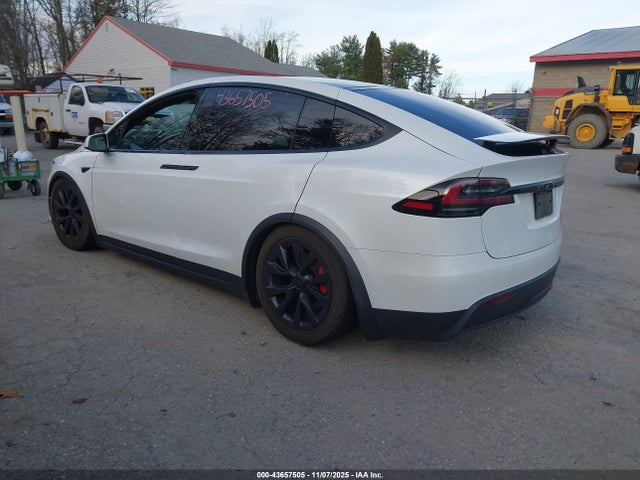 2023 TESLA MODEL X 7SAXCBE66PF408435 Photo 2