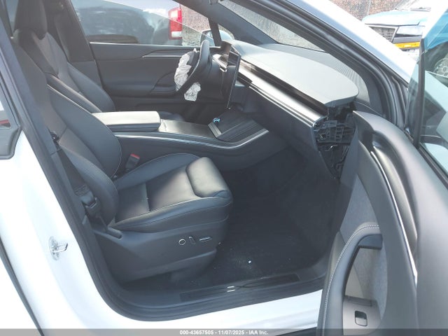 2023 TESLA MODEL X 7SAXCBE66PF408435 Photo 4