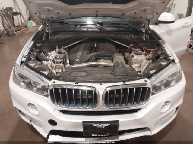 2018 BMW X5 5UXKR0C57J0X86952 Photo 9