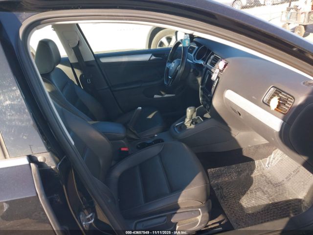 2018 VOLKSWAGEN JETTA 3VWL17AJ4JM211885 Photo 4