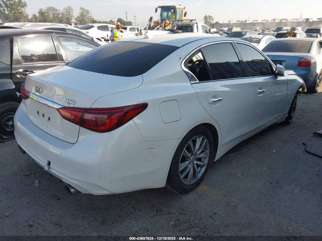 JN1EV7APXJM592127 Infiniti Q50 3.0t Luxe