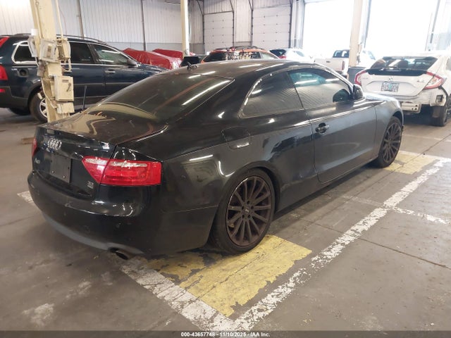 2009 AUDI A5 WAUDK78T69A012550 Photo 3