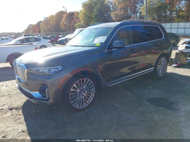 2021 BMW X7 5UXCW2C05M9H20996 Photo 1