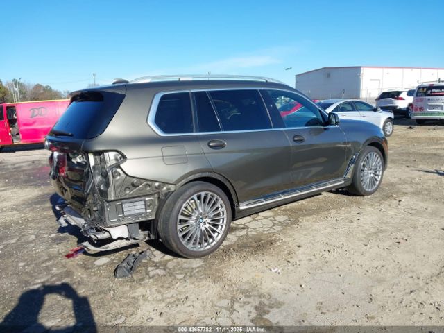 2021 BMW X7 5UXCW2C05M9H20996 Photo 3