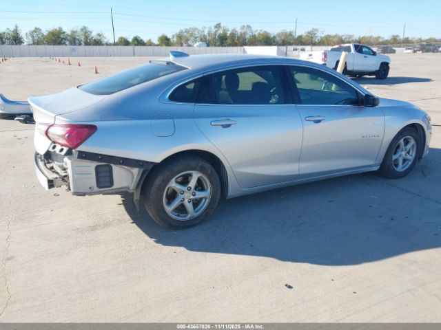 2019 CHEVROLET MALIBU 1G1ZD5STXKF168138 Photo 3