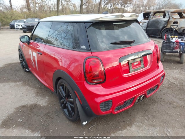 2021 MINI HARDTOP WMWXR5C03M2N86830 Photo 2