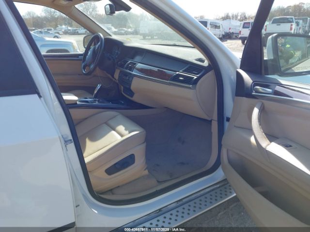 2012 BMW X5 5UXZV4C51CL749043 Photo 4