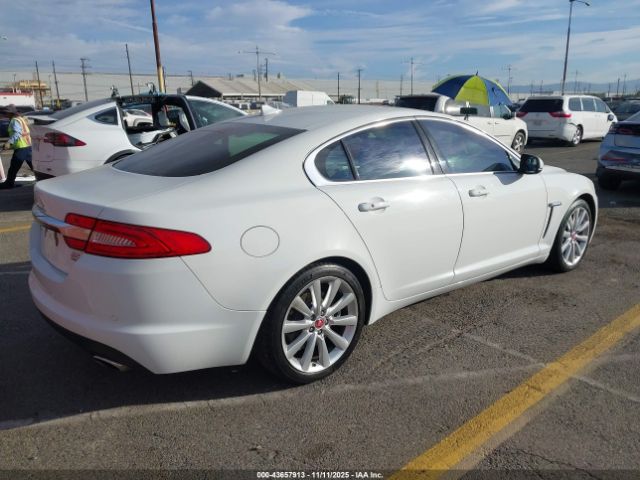 2014 JAGUAR XF SAJWJ0EF0E8U11171 Photo 3