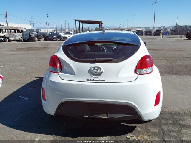 KMHTC6AD5HU309889 Hyundai Veloster