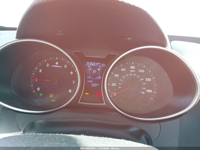 KMHTC6AD5HU309889 Hyundai Veloster