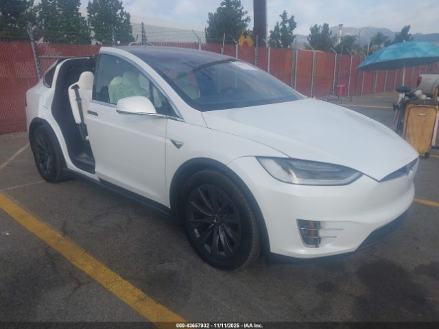 2019 TESLA MODEL X 5YJXCDE25KF151444