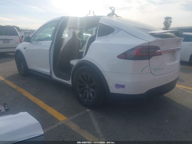 2019 TESLA MODEL X 5YJXCDE25KF151444 Photo 2
