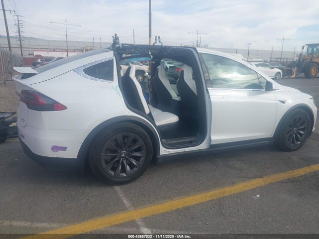 2019 TESLA MODEL X 5YJXCDE25KF151444 Photo 5
