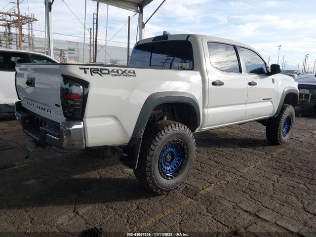 3TMCZ5AN0HM108184 Toyota Tacoma Trd Off Road