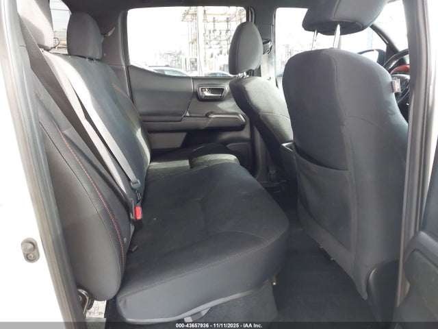 3TMCZ5AN0HM108184 Toyota Tacoma Trd Off Road
