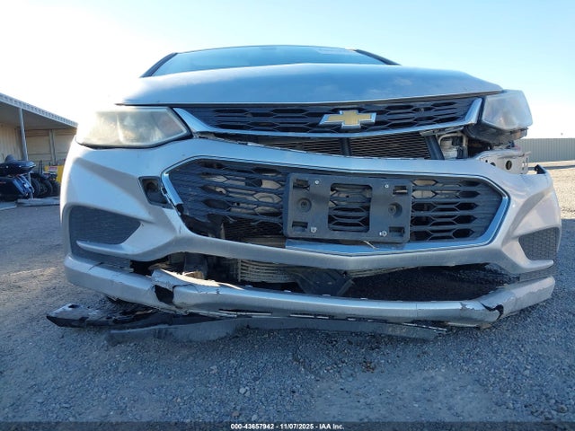 2017 CHEVROLET CRUZE 1G1BC5SM9H7222836 Photo 5