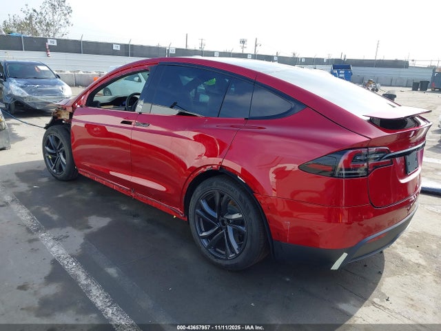 2026 TESLA MODEL X 7SAXCAE53TF473691 Photo 2