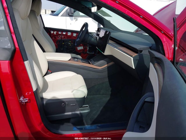2026 TESLA MODEL X 7SAXCAE53TF473691 Photo 4