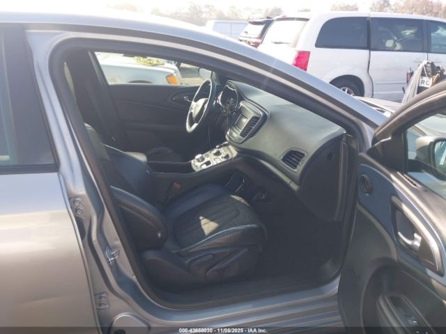 2015 CHRYSLER 200 1C3CCCBB2FN585491 Photo 4