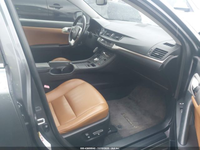2013 LEXUS CT 200H JTHKD5BH5D2155973 Photo 4