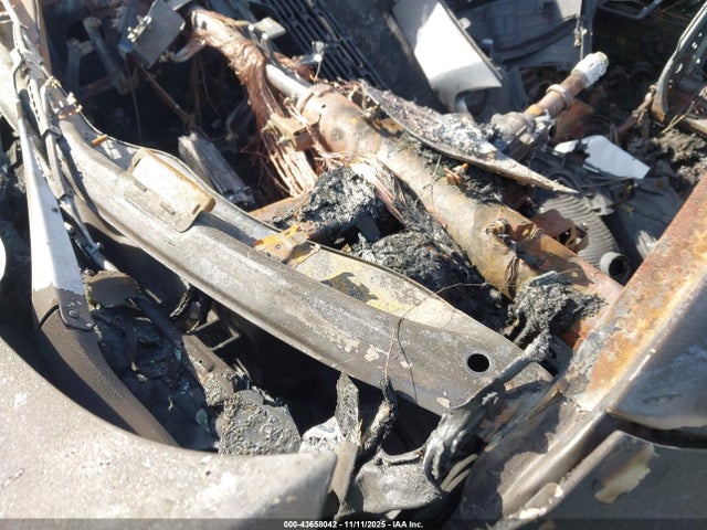 3KPF24AD5ME325351 KIA Forte Lxs