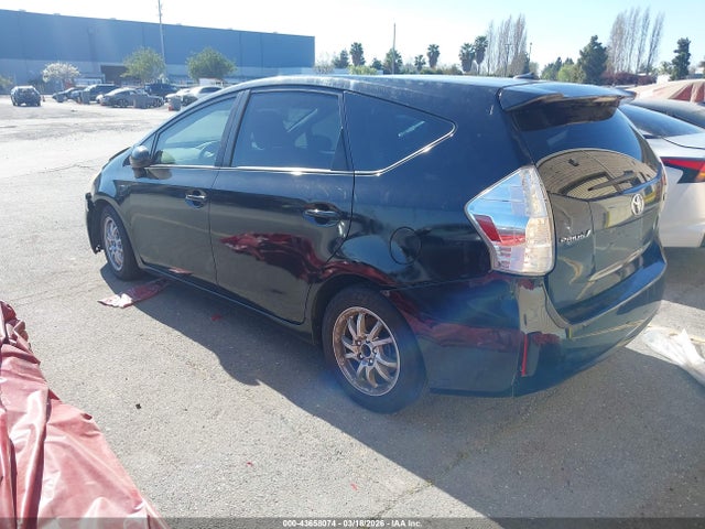 Toyota Prius V Five 2014 JTDZN3EU0EJ005710 Image 3