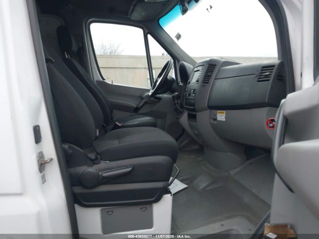 2017 MERCEDES-BENZ SPRINTER 2500 WD3PE7CD2HP512525 Photo 4