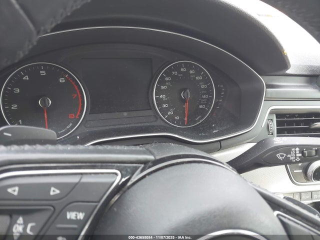 2017 Audi A4 2.0t Premium მანქანა იყიდება აუქციონზე, vin: WAUANAF4XHN006910, აუქციონის ნომერი: 43658084