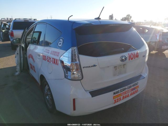 2012 TOYOTA PRIUS V JTDZN3EU4C3142540 Photo 2