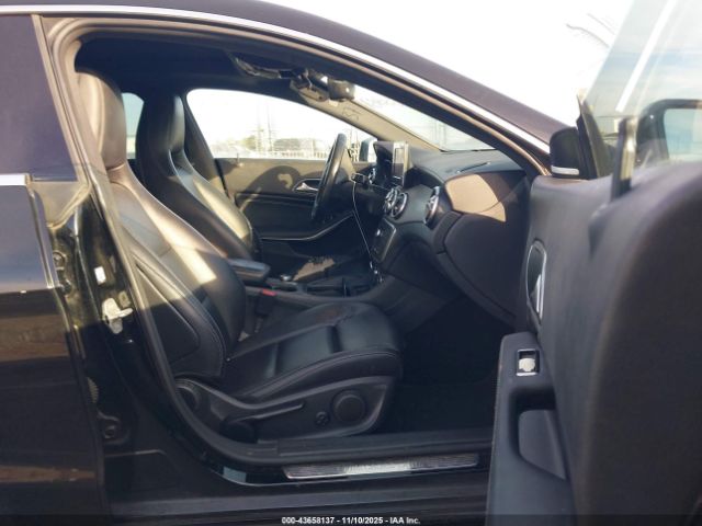 2016 MERCEDES-BENZ CLA 250 WDDSJ4EB7GN303755 Photo 4