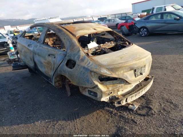 2016 MERCEDES-BENZ CLA 250 WDDSJ4GBXGN331160 Photo 2