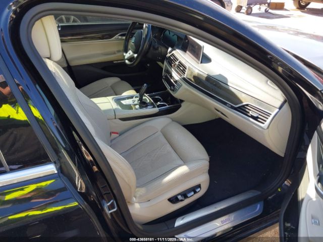 2018 BMW 750I WBA7F2C57JB238396 Photo 4