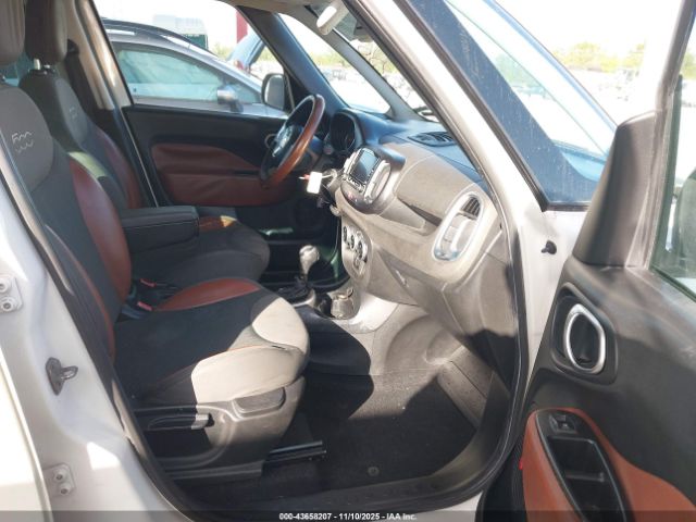 2014 FIAT 500L ZFBCFADH8EZ014946 Photo 4