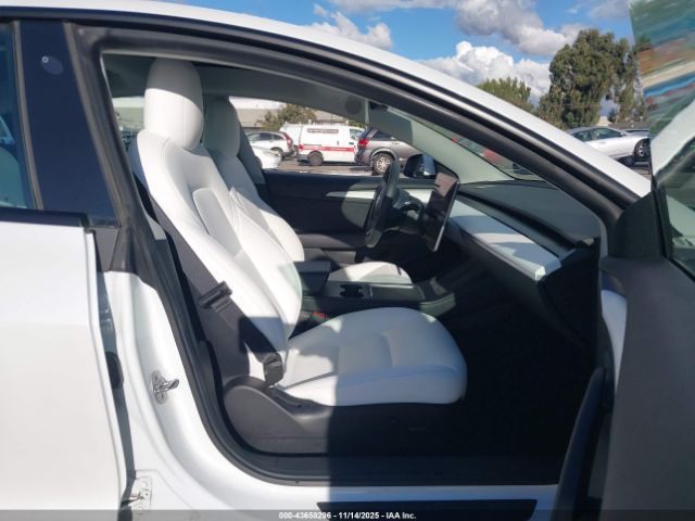 2022 TESLA MODEL 3 5YJ3E1EB1NF228113 Photo 4