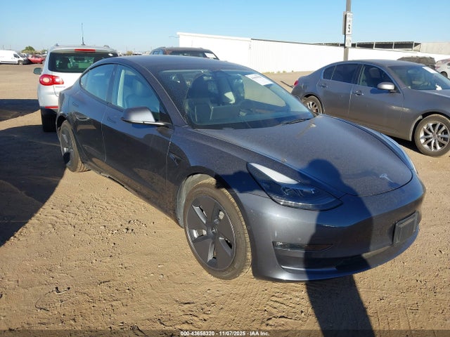 2022 5YJ3E1EB4NF207000 main image