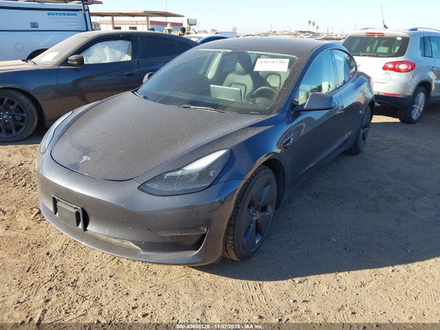 Tesla Model 3 Long Range Dual Motor All-wheel Drive 2022 5YJ3E1EB4NF207000 Image 2