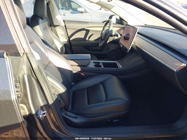 Tesla Model 3 Long Range Dual Motor All-wheel Drive 2022 5YJ3E1EB4NF207000 Image 5