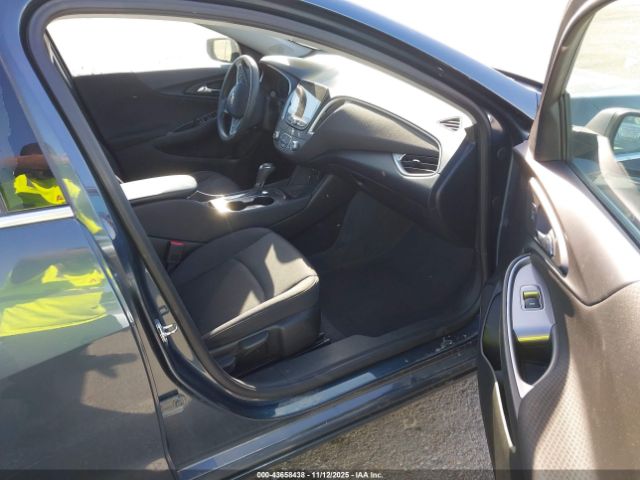 2019 CHEVROLET MALIBU 1G1ZC5ST6KF182184 Photo 4