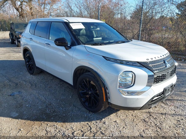 2023 MITSUBISHI OUTLANDER JA4J3UA82PZ031306 Photo 0