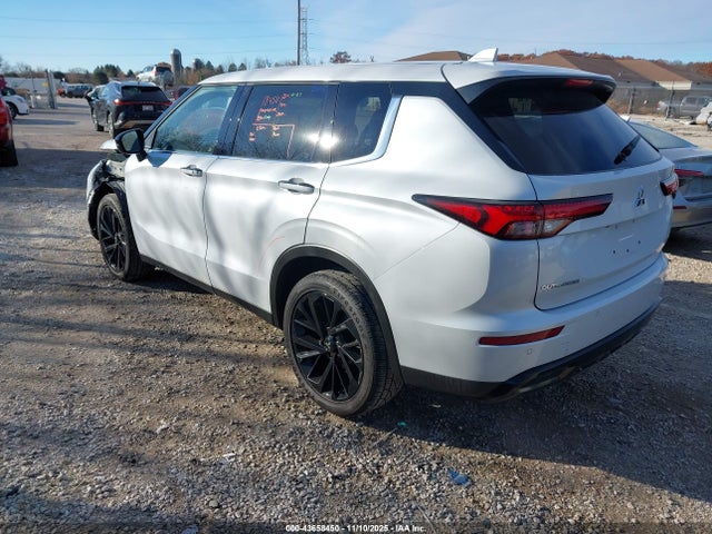 2023 MITSUBISHI OUTLANDER JA4J3UA82PZ031306 Photo 2