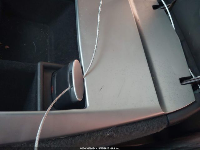 2008 CADILLAC CTS 1G6DV57VX80172424 Photo 10