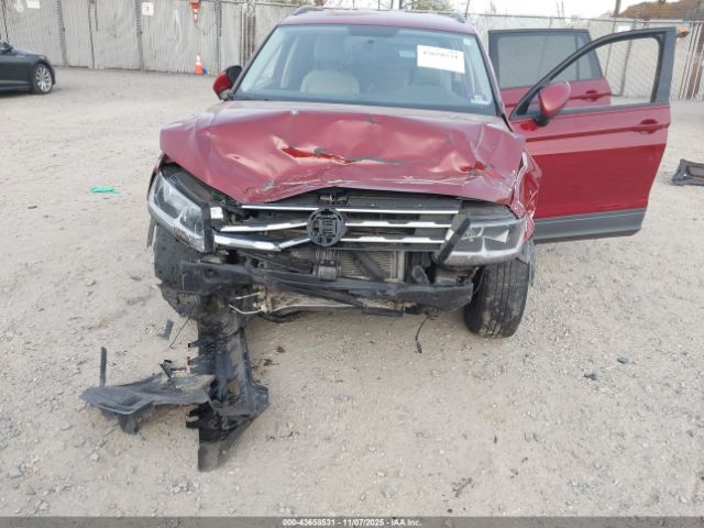 2018 VOLKSWAGEN TIGUAN 3VV0B7AX5JM125767 Photo 5