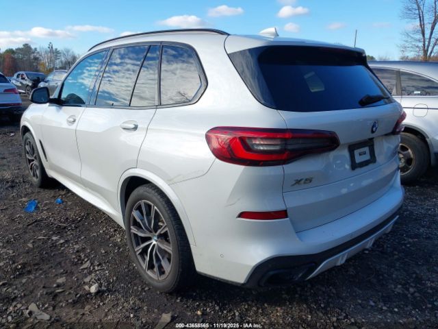 2022 BMW X5 5UXCR6C00N9J15183 Photo 2