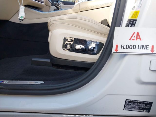 2022 BMW X5 5UXCR6C00N9J15183 Photo 5