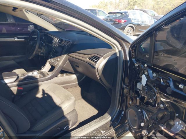 2020 FORD FUSION 3FA6P0T92LR158818 Photo 4