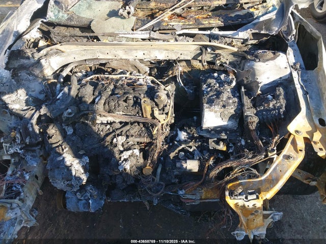 2015 AUDI A3 WAUBFGFFXF1002768 Photo 9