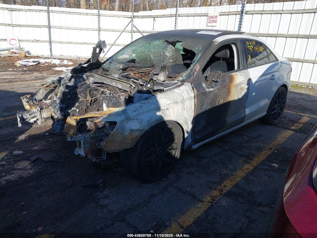 2015 AUDI A3 WAUBFGFFXF1002768 Photo 1