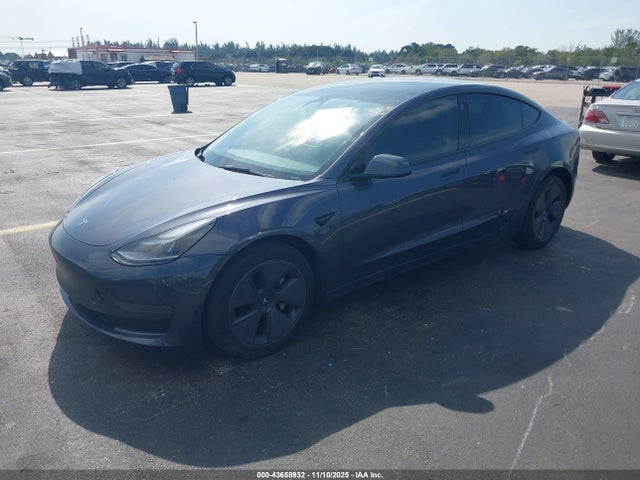 2023 TESLA MODEL 3 5YJ3E1EAXPF681284 Photo 1