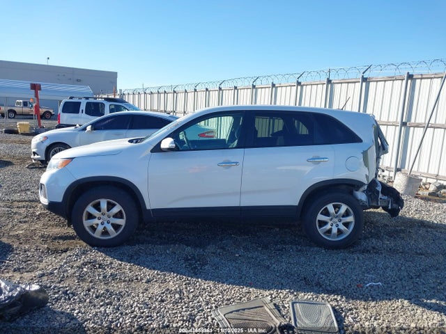 43658961 :رقم المزاد ، 5XYKT4A10DG351876 vin ، 2013 Kia Sorento Lx مزاد بيع